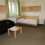 Sommerhaus Am Internats-campus 2*