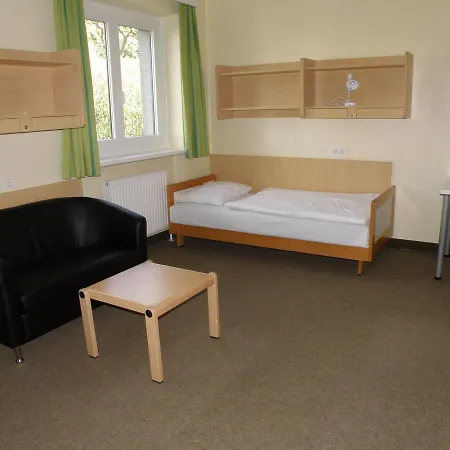 Sommerhaus Am Internats-campus 2*