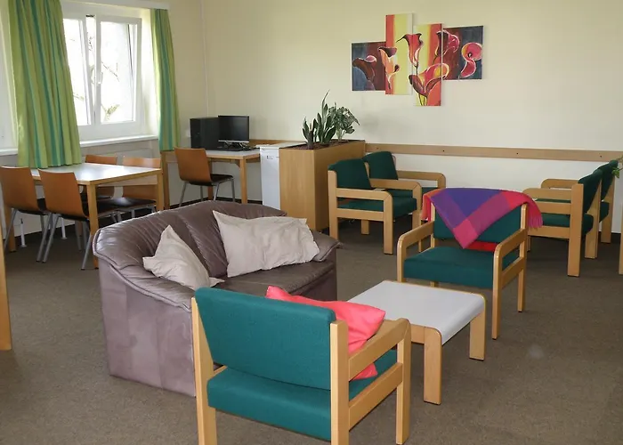 Sommerhaus Am Internats-campus Szálloda 2*